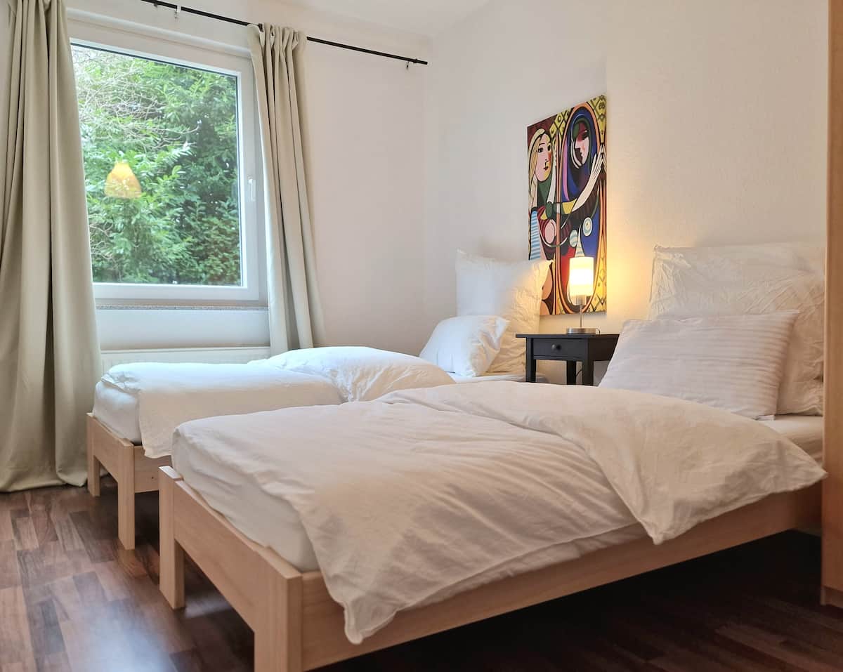 Ferienwohnung Essen Hauptbahnhof - Helbings Apartments Family Apartment (1st Floor)