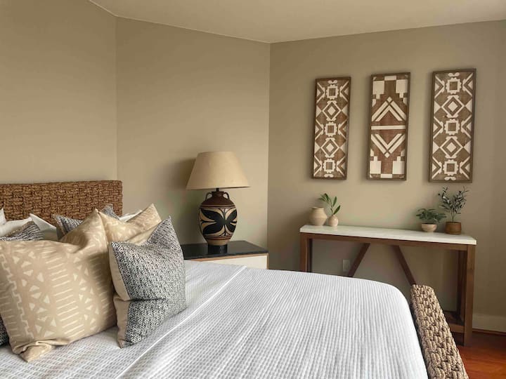 ห้องนอนที่ 2 พร้อมเตียงคิงไซส์ 