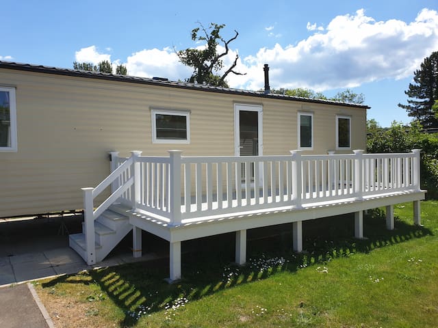 43 The Pines, Whitecliff Bay - Bungalows for Rent in Bembridge ...