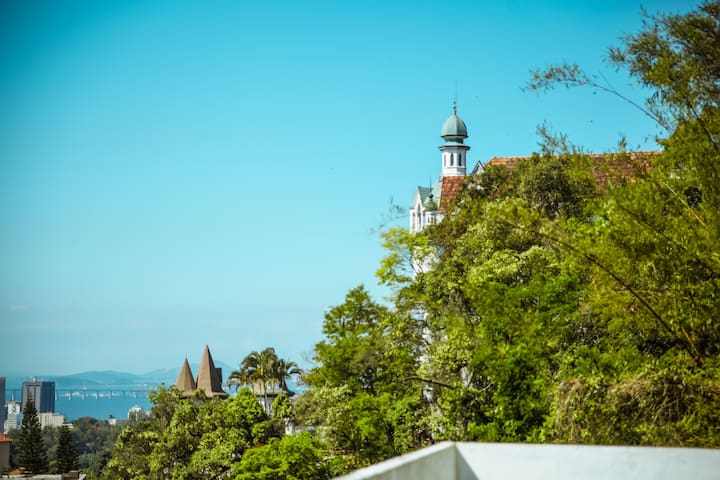 Casa com piscina e vista espetacular