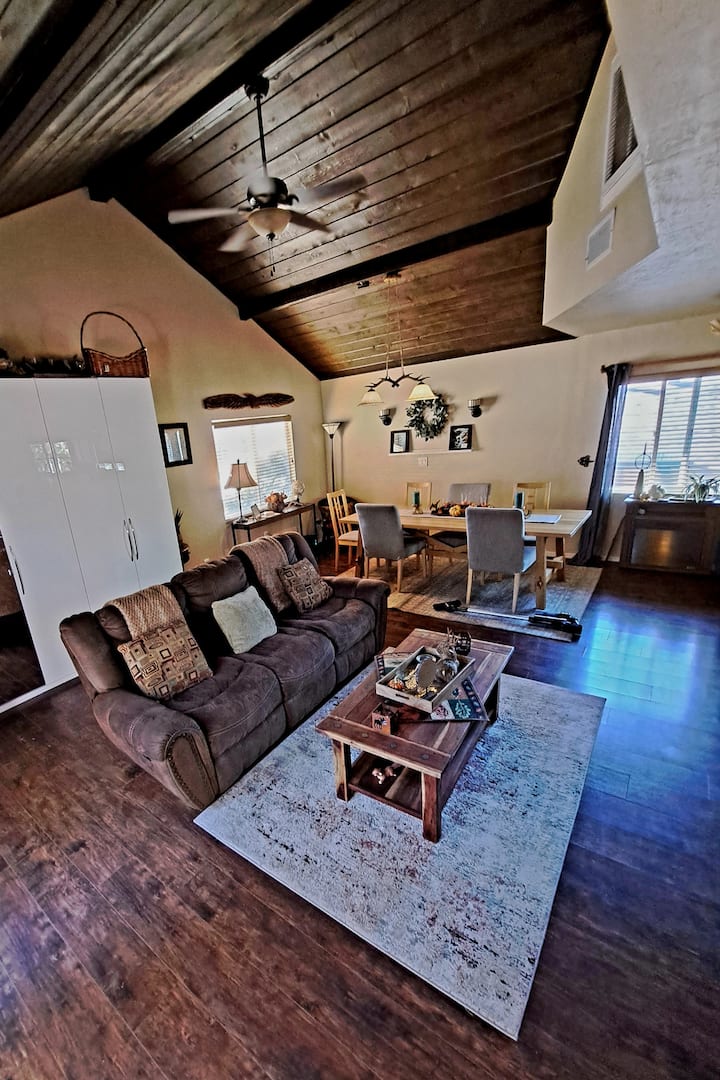 Cozy Cabin Retreat: Getaway In The Pines" - Payson, AZ