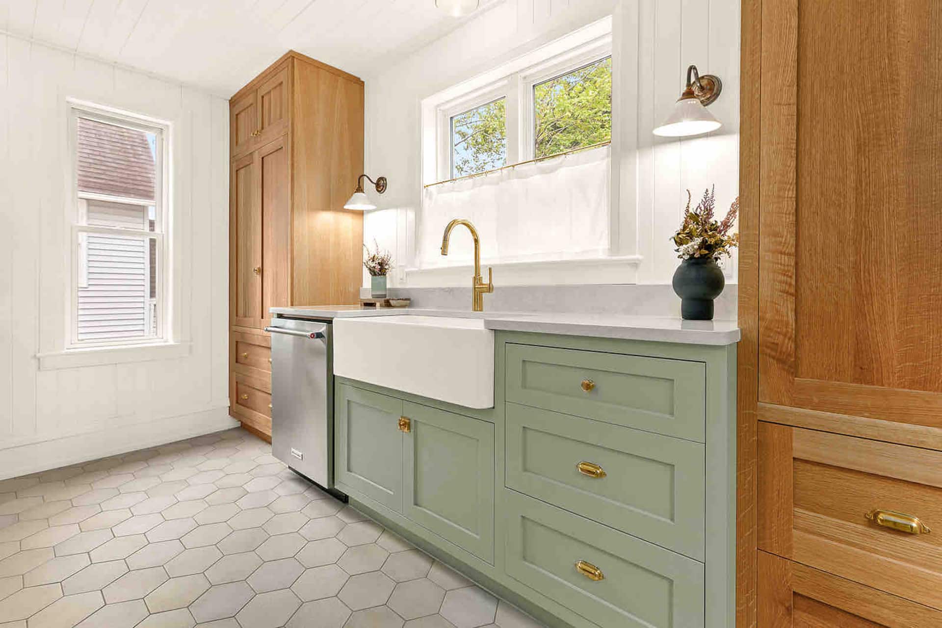 Marigold Cottage - 7 bdrms in Chester Village