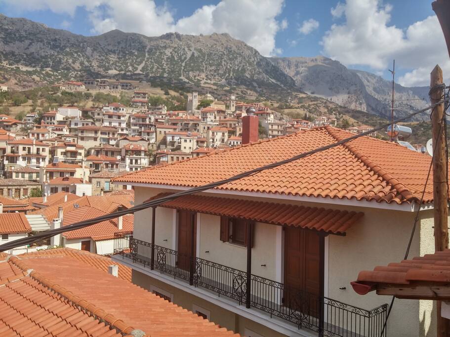 Θέα στο χωριό