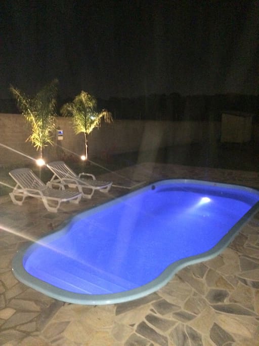 Piscina a noite