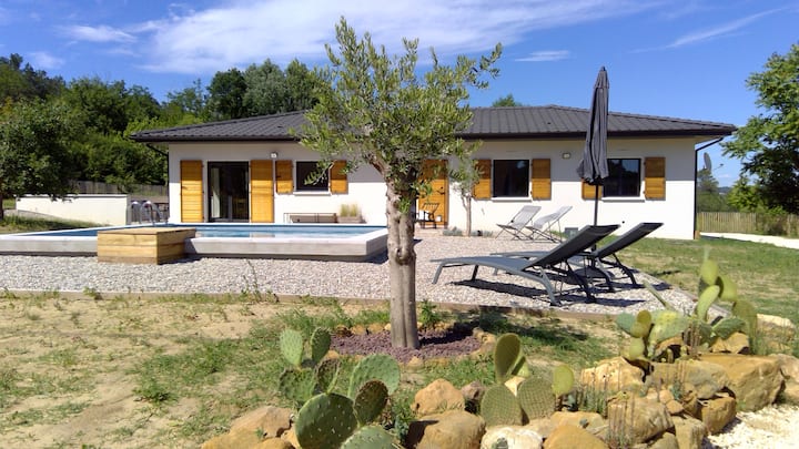 Air-conditioned House In Aigueze With Swimming Pool Sleeps 2 To 6 Gorges De L' Ardeche - Aiguèze