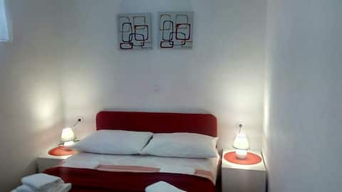 Apartment 4+2 in center of Makarska, free parking