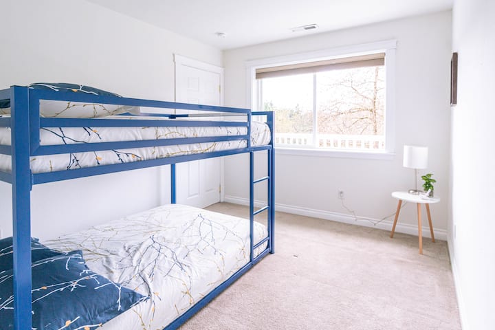 Bedroom with a bunk bed