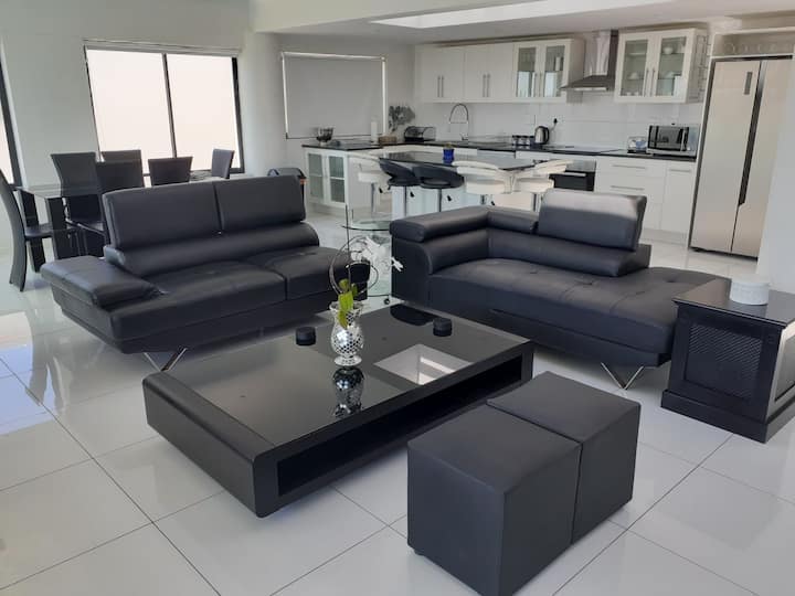 Paradise Sun,  Deluxe Sea-side Villa, Sleeps 6 - Langebaan