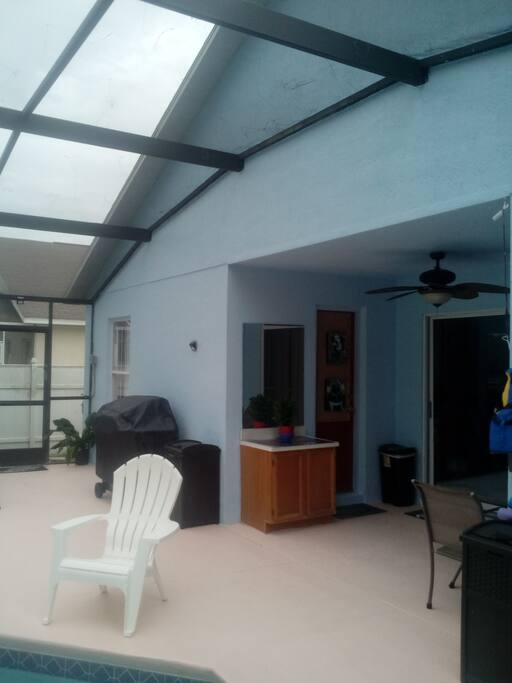 Entrance by the pool