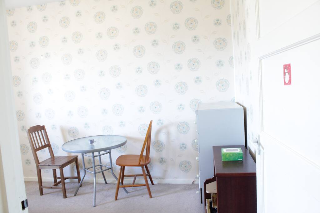 Room Photo 2