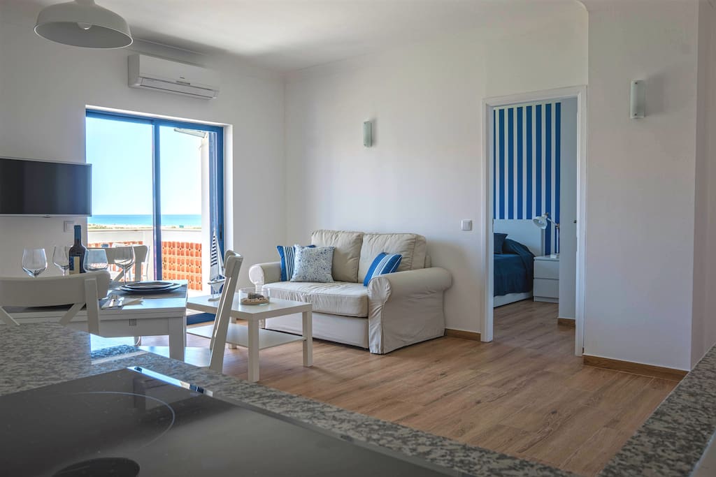 Living room/entrance to the bedroom