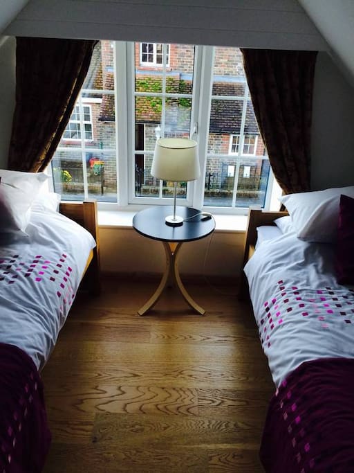 Twin Bedroom