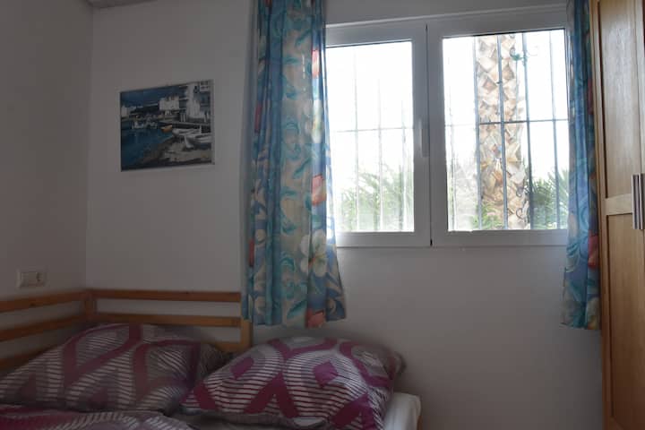 חדר שינה ב', תמונה 2