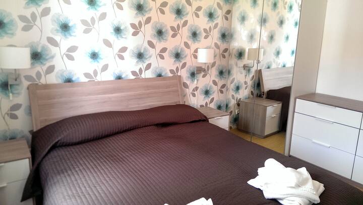 غرفة نوم بسرير كينج أو سوبر كينج