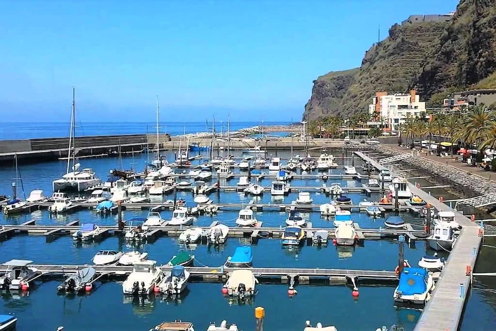 Marina in Calheta 5 minutes way
