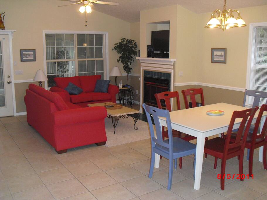 Living Room (with sleeper sofa) and Dining Area