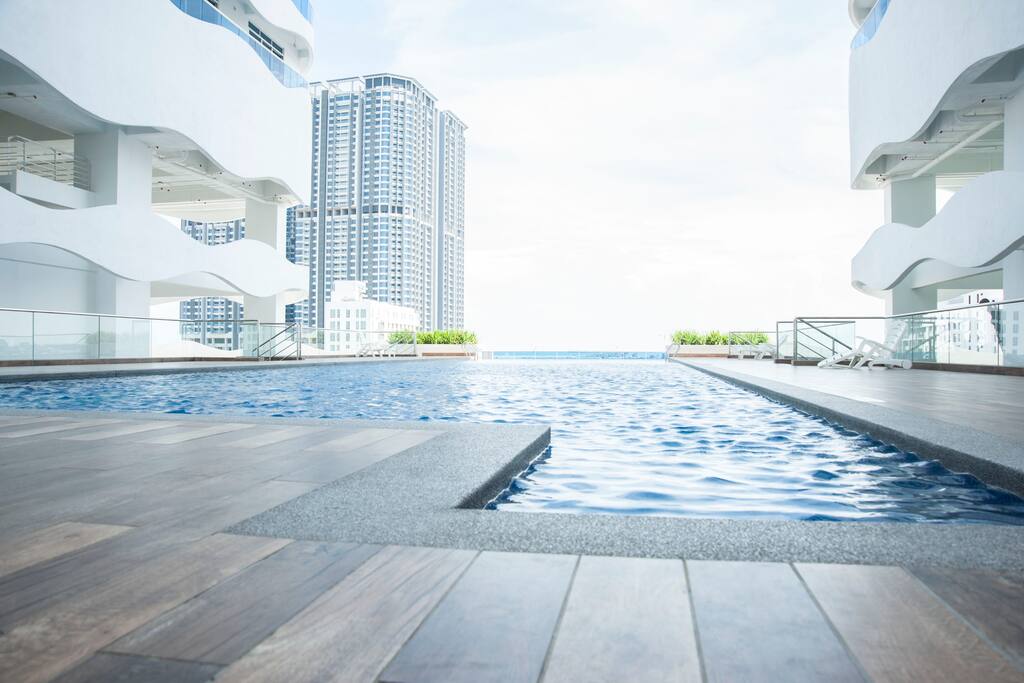 Infinity Pool