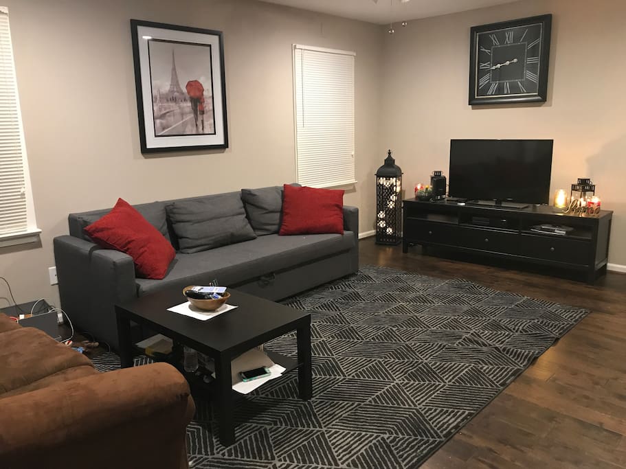 This is the living room! Open for your using