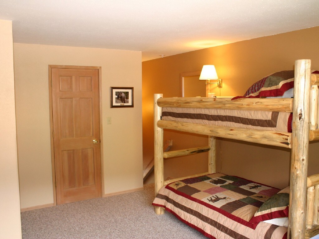 ห้องนอนชั้นบน