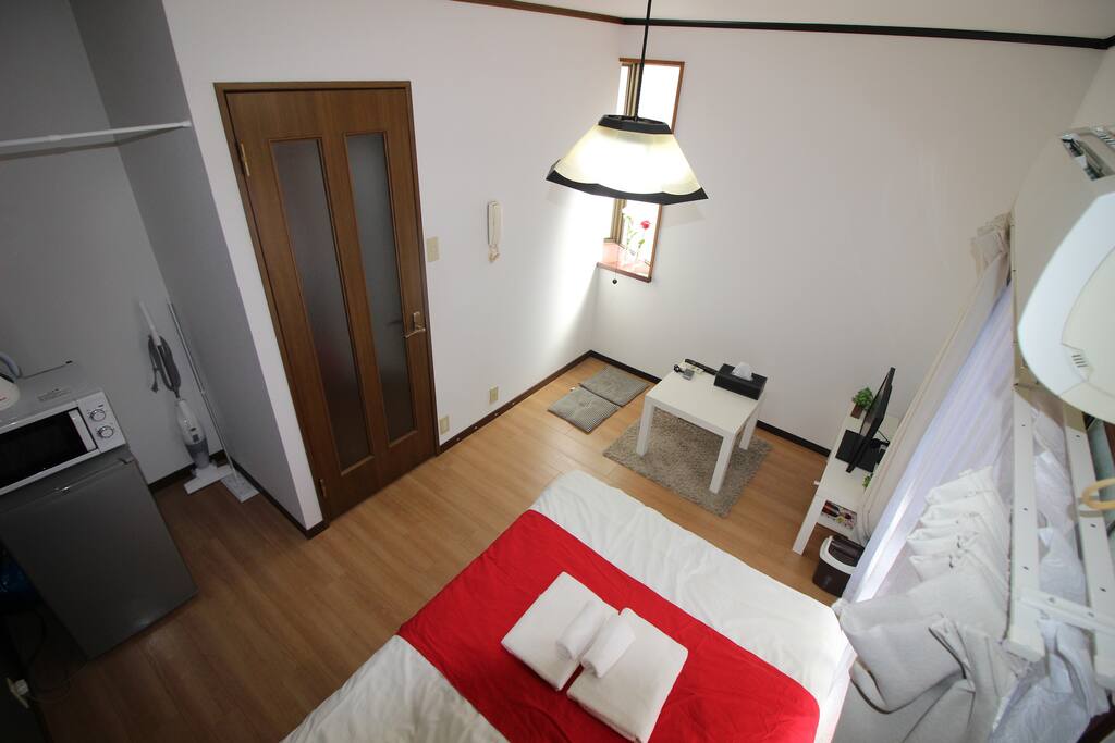 Clean and comfy room!
