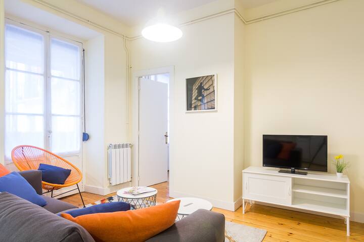 FLAT WITH TERRACE IN THE CITY CENTER! gallery image 3