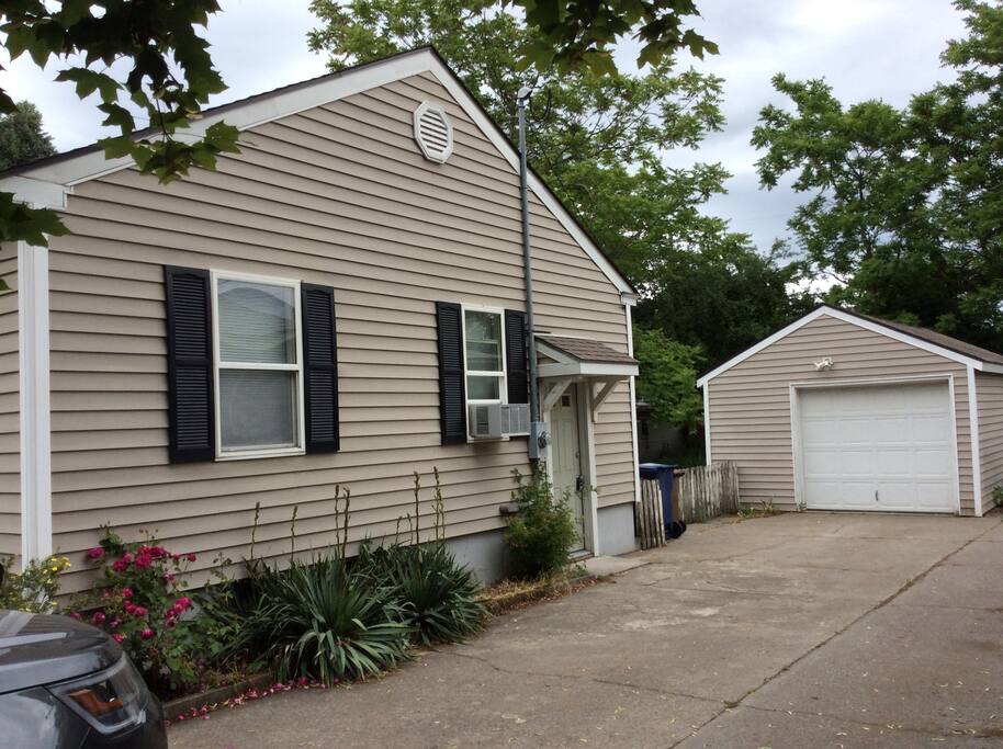 Driveway/Off Street Parking with side entrance
