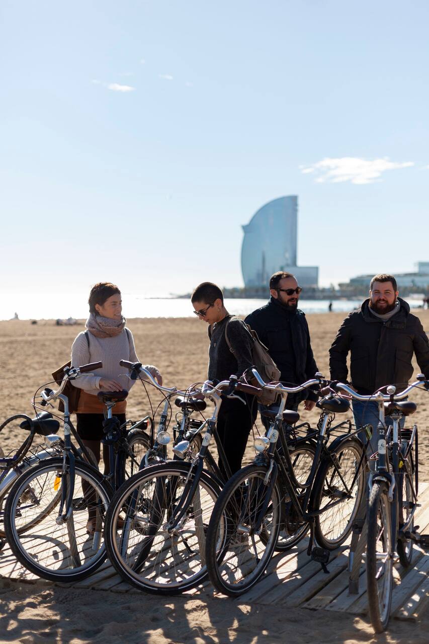 Barcelona undisguised, by bike - Airbnb
