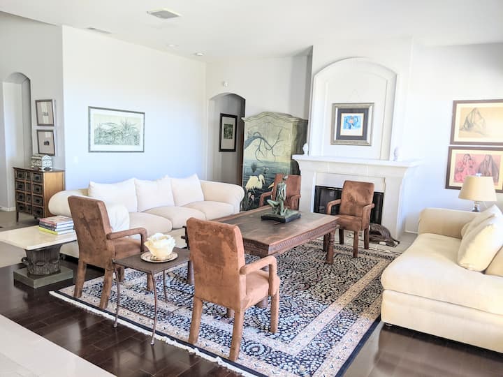 Stunning Chula Vista Home With View - Chula Vista, CA