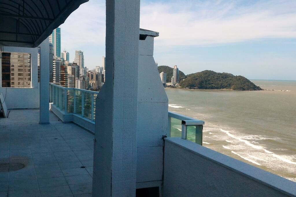SACADÃO FRENTE MAR 18 MTS