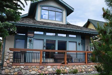 Amethyst Tree King Room