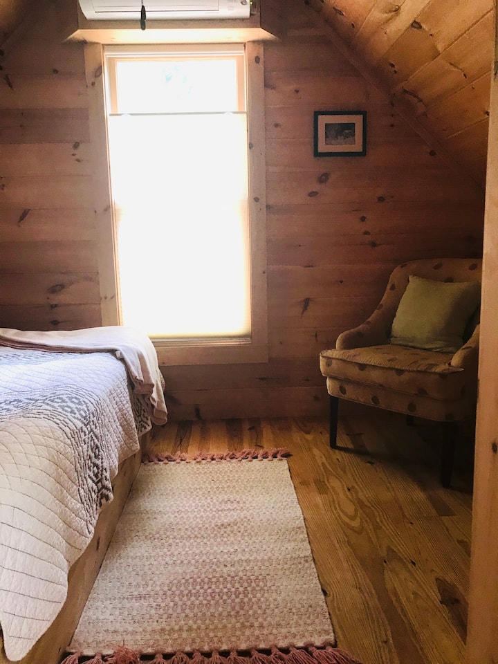 брачен кревет (широк 150-179 см)