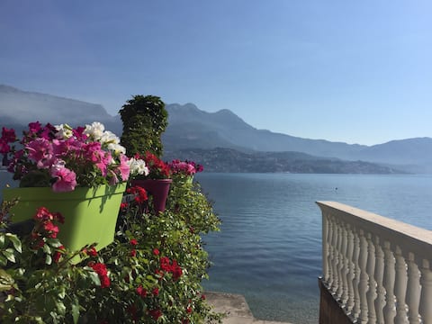 Lovely view studio apartment on the beach(no4)