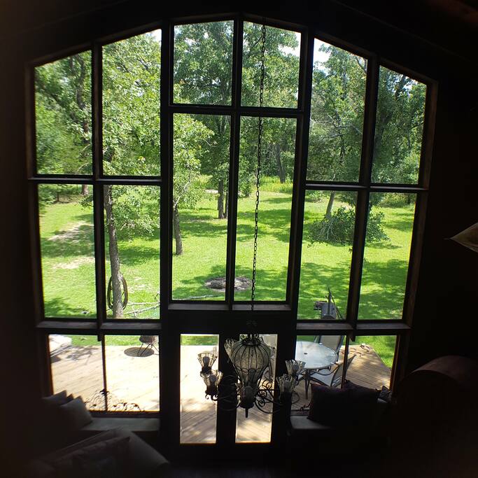 Wall of windows letting in tons of light and the great outdoors