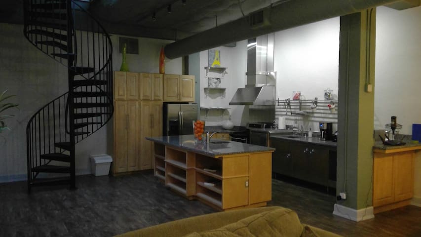 Private loft on the edge of downtown Seattle