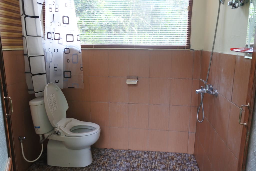 kamar mandi kamar 1