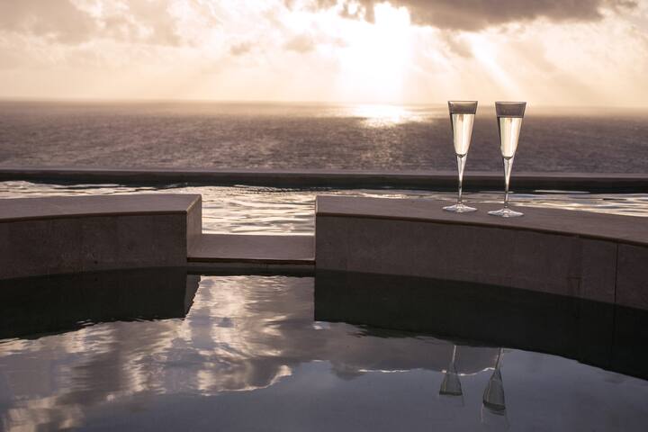 Heated pool★Jacuzzi indoor&outdoor★Sauna★Falasarna gallery image 4