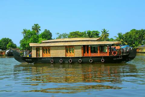 Angel Premium Houseboat - Single Bed