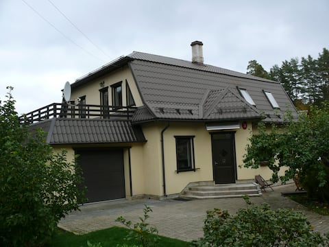 Cozy house by the sea + garden