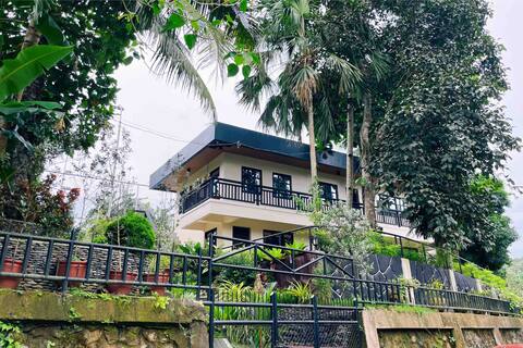 Hillside Pandan Exclusive (w/ Wifi & Netflix)