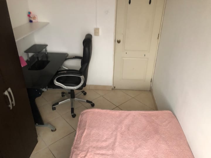 Spavaća soba 1
