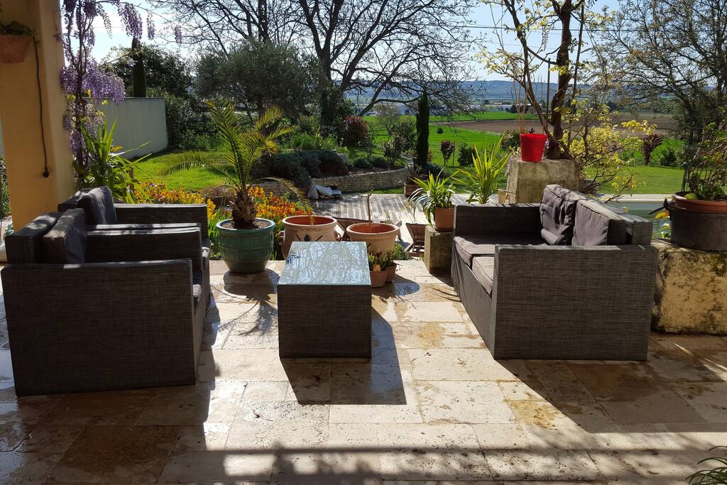 terrasse au calme à la campagne