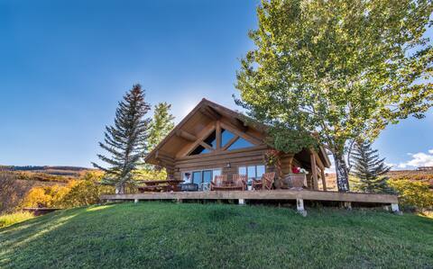 Windance Cabin, Private Beach on 750 Acres For You