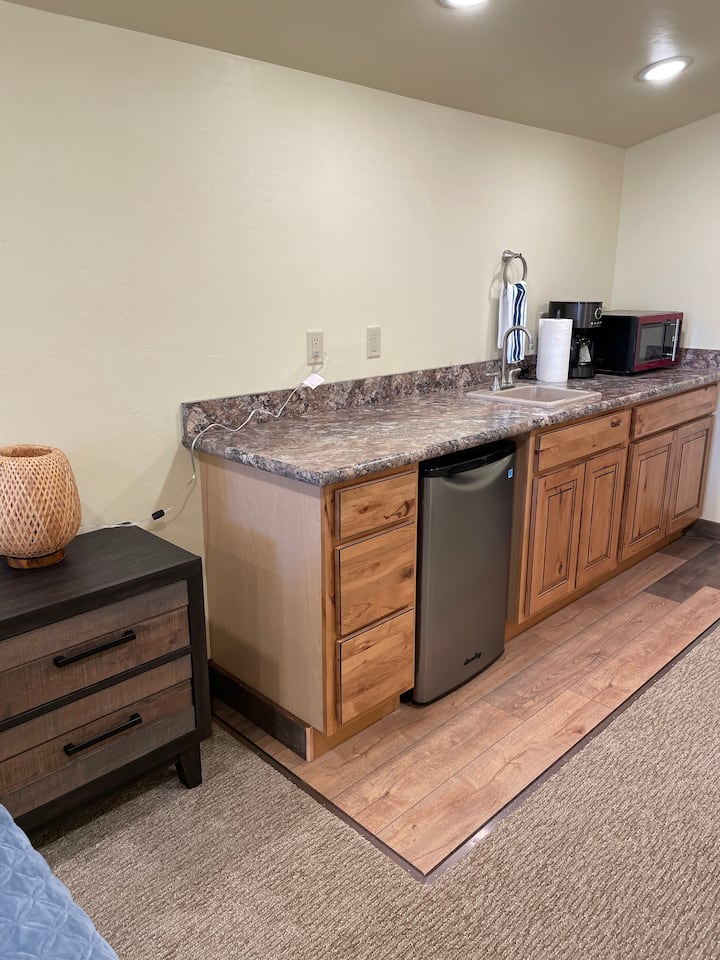 Rhodopa Lodge At Yellowstone #7 - Gardiner, MT