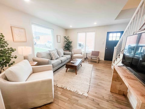 Sweet Homewood Alabama! 2 Bed Townhome near SOHO