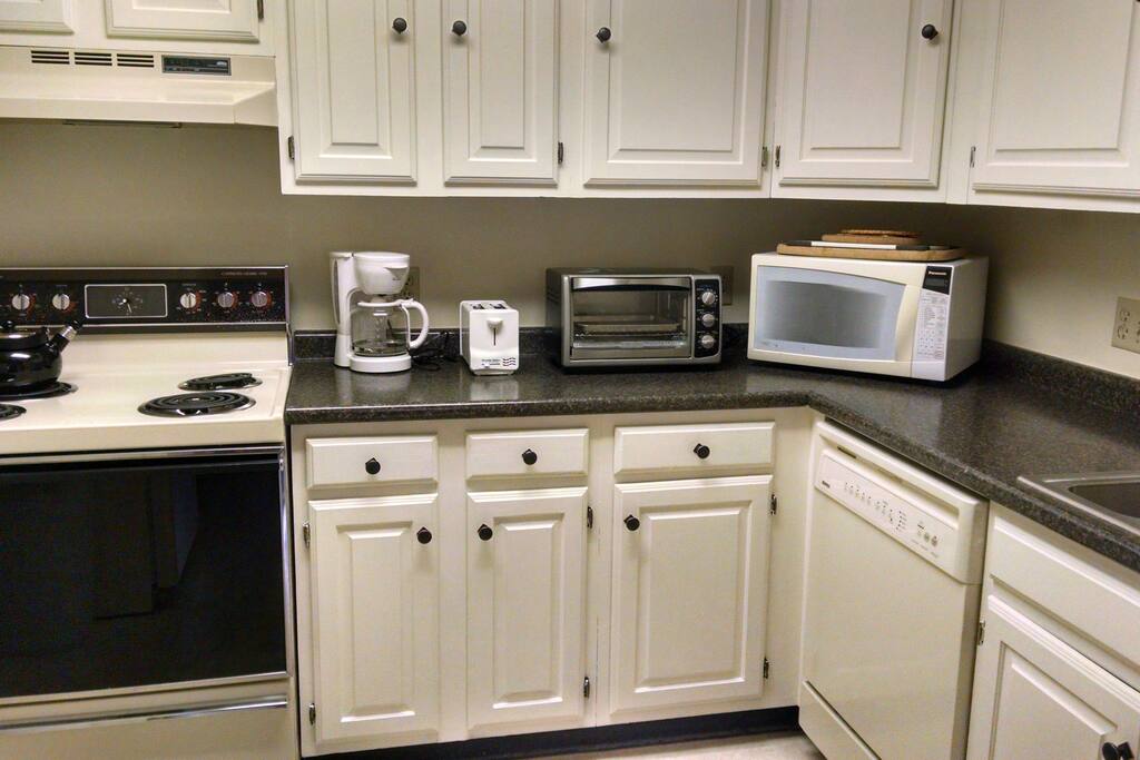 Full kitchen has dishwasher, disposal, washer/dryer.