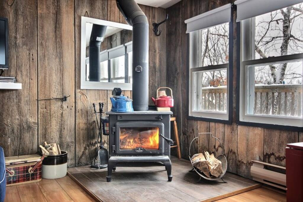 Chalet Le Grenouille Et Nenuphars Chalets For Rent In Saint Mathieu Du Parc Quebec Canada