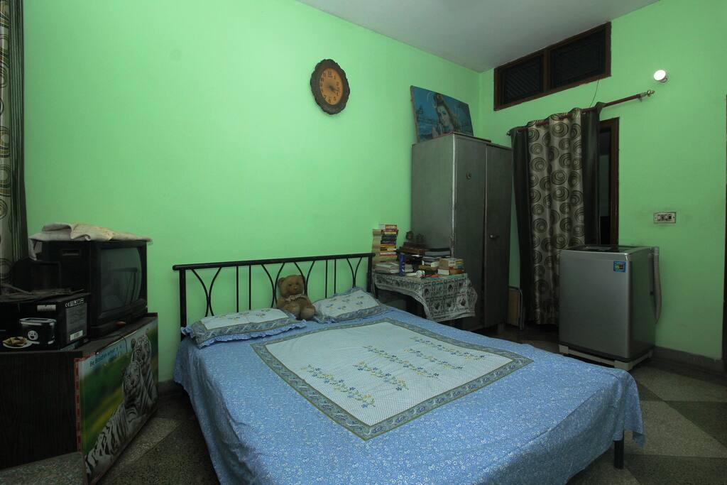 Master Bedroom-II view
