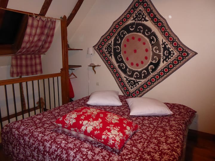 СПАЛНА СОБА  