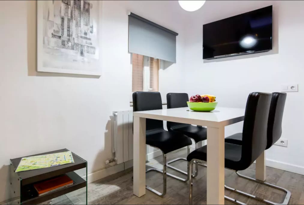 Livingroom & kitchen