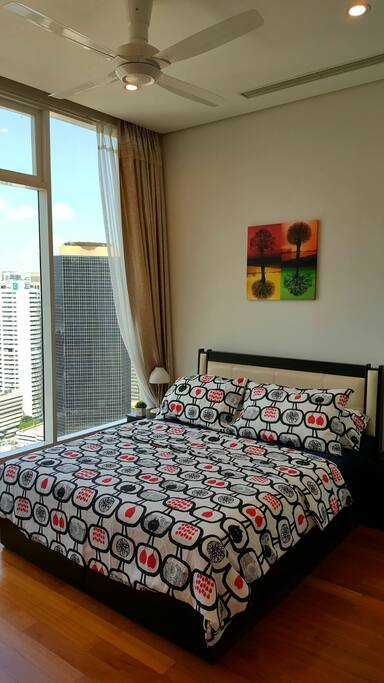 Wake up with superb view - very high floor